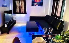 Hereford Stays Apartment 8 With Free Parking & Wifi